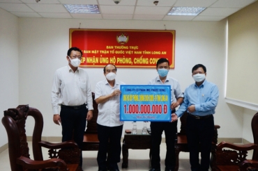 Công ty Cổ phần IMG Phước Đông đóng góp 1 tỉ đồng cho Quỹ phòng, chống dịch Covid-19 tỉnh Long An