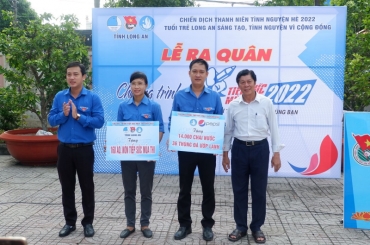 Huyện Cần Đước vận động trên 100 triệu đồng ”Tiếp sức mùa thi” năm 2022