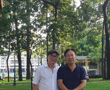 Món quà bất ngờ nhạc sĩ Tuấn Phương tặng nhà thơ Lê Tự Minh