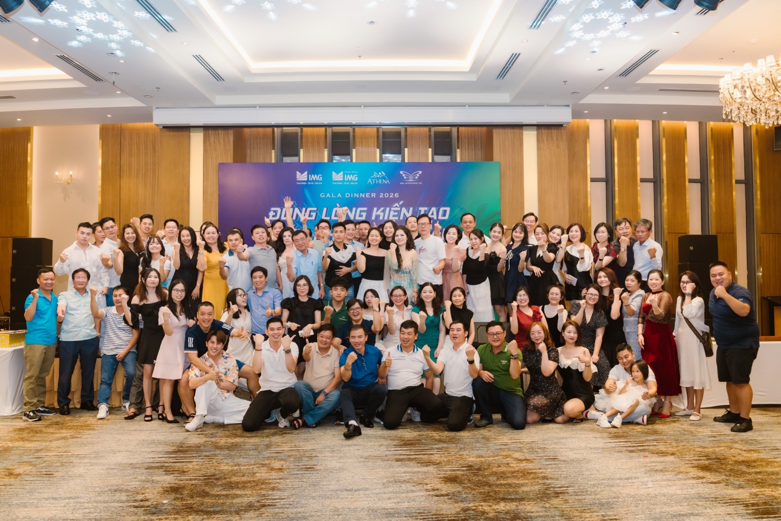 Hội Đồng Quản Trị